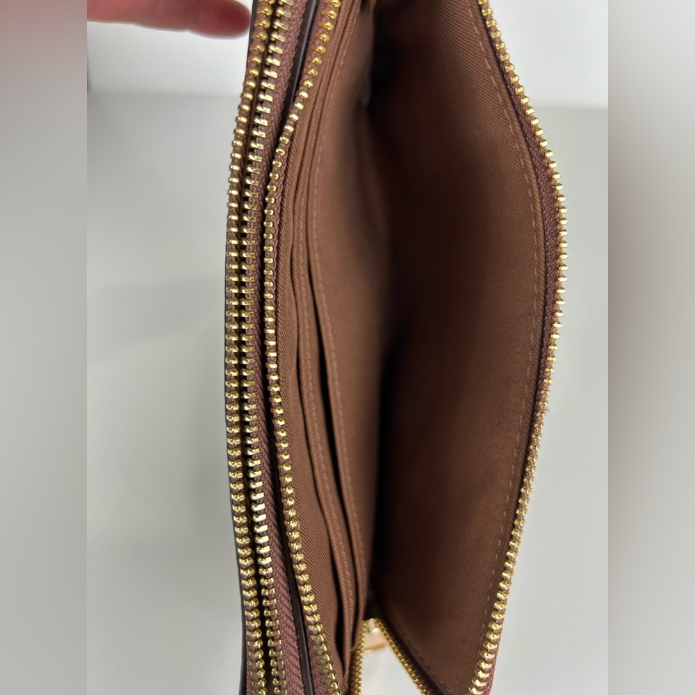AUTHENTIC COACH DOUBLE ZIP WALLET WRISTLET - Picture 5 of 11
